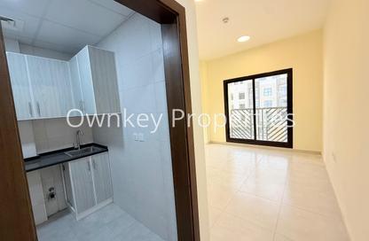 Apartment - Studio - 1 Bathroom for rent in Al Karama Sqaure - Al Karama - Dubai Apartment - Studio - 1 Bathroom for rent in Al Karama Sqaure - Al Karama - Dubai