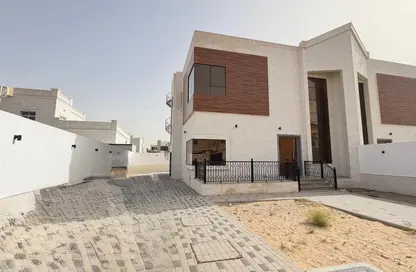 Villa - 4 Bedrooms - 5 Bathrooms for rent in Hoshi - Al Badie - Sharjah