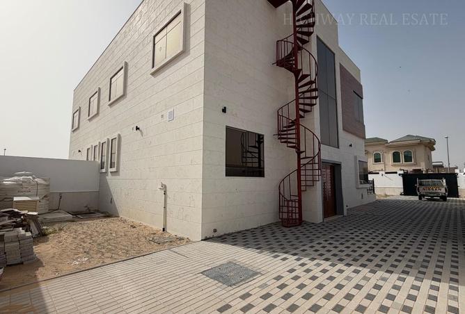 93135497 - Property Image 2