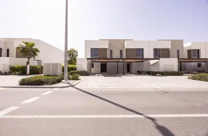 تاون هاوس - 3 غرف نوم - 4 حمامات للايجار في نويا ڤيڤا - نويا - جزيرة ياس - أبوظبي