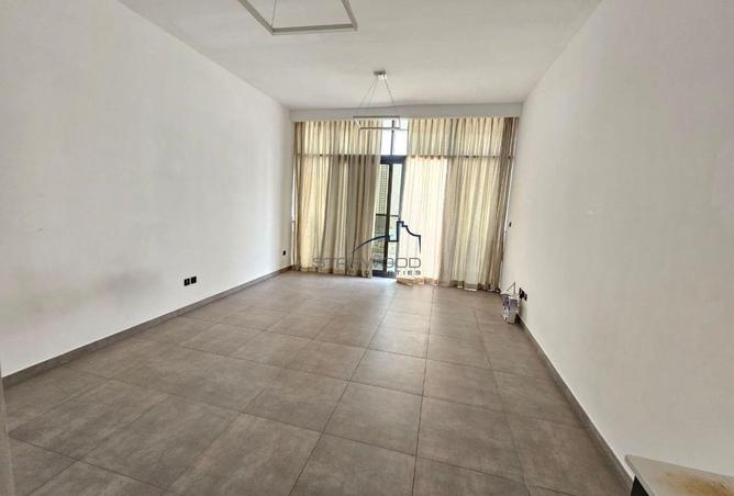 80713100 - Property Image 2