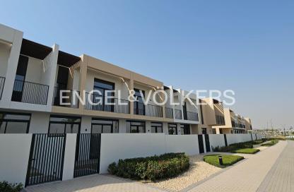 Villa - 4 Bedrooms - 5 Bathrooms for rent in Greenview 3 - EMAAR South - Dubai South (Dubai World Central) - Dubai