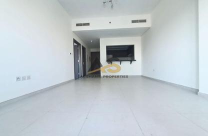Apartment - 1 - 2 for rent in Orchid Residence - Dubai Science Park - Dubai