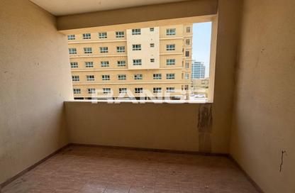 Apartment - 1 Bedroom - 2 Bathrooms for rent in Sunrise Building - Dubai Silicon Oasis - Dubai