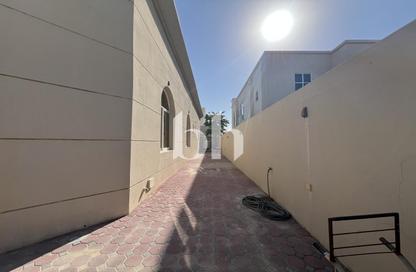 Villa - 3 Bedrooms - 5 Bathrooms for rent in Al Barsha South 4 - Al Barsha South - Al Barsha - Dubai