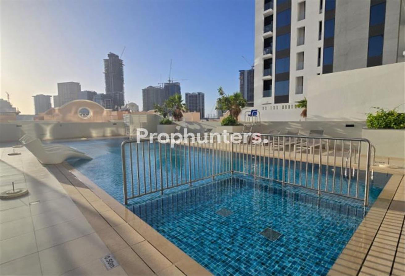 Bespoke Penthouse | Spacious Layout | Vacant photo 12