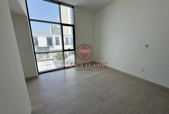 128351998 - Property Main Image