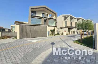 Villa - 5 Bedrooms - 7 Bathrooms for rent in Nad Al Sheba Gardens 2 - Nad Al Sheba Gardens - Nad Al Sheba - Dubai