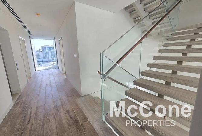 2OxYLKW8whk - Property Image 3