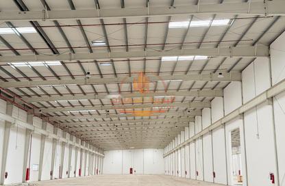 Warehouse - Studio - 5 Bathrooms for rent in Ali Mousa Building - Al Sajaa Industrial - Al Sajaa - Sharjah
