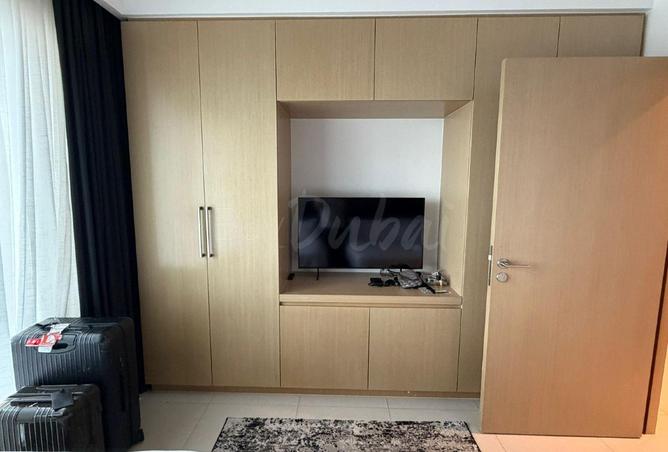 Burj Royale | Elegant Furnished 1BR |Vacant now photo 3