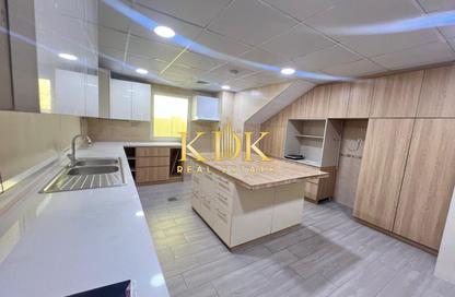 Villa - 4 - 6 for rent in Nakheel Circle Villas - Jumeirah Village Circle - Dubai