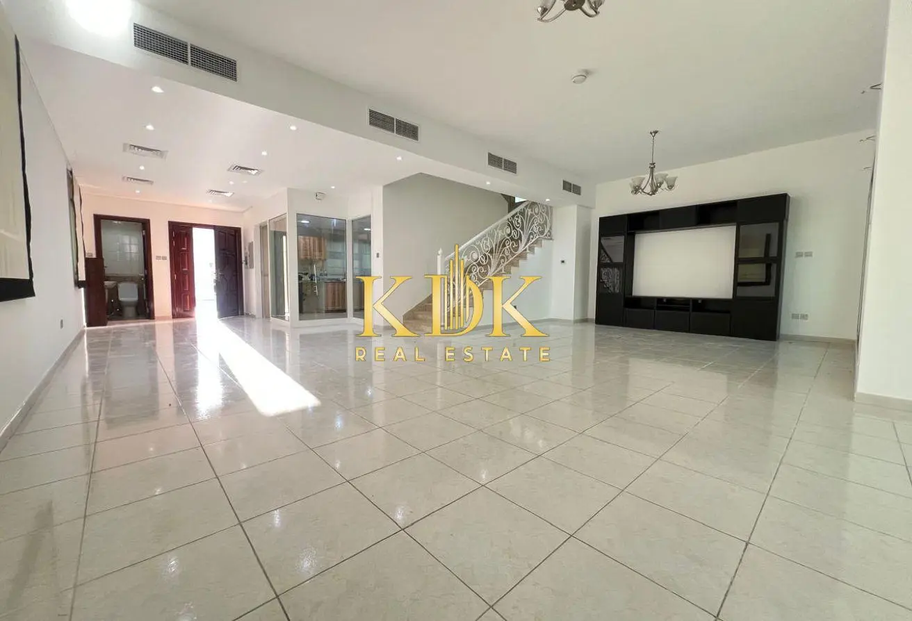 165057108 - Property Main Image