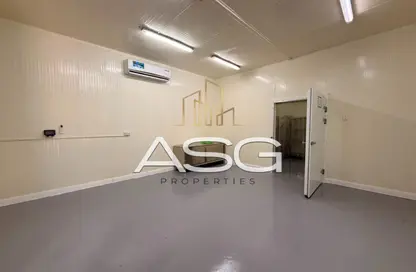 Warehouse - Studio - 1 Bathroom for rent in Al Quoz Industrial Area 4 - Al Quoz Industrial Area - Al Quoz - Dubai