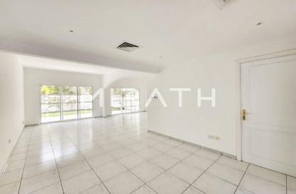 Villa - 4 Bedrooms - 4 Bathrooms for rent in Umm Suqeim 2 Villas - Umm Suqeim 2 - Umm Suqeim - Dubai Villa - 4 Bedrooms - 4 Bathrooms for rent in Umm Suqeim 2 Villas - Umm Suqeim 2 - Umm Suqeim - Dubai