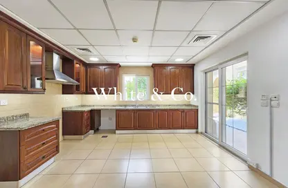 فيلا - 4 غرف نوم - 5 حمامات للايجار في الفورادا 2 - الفورادا - المرابع العربية - دبي