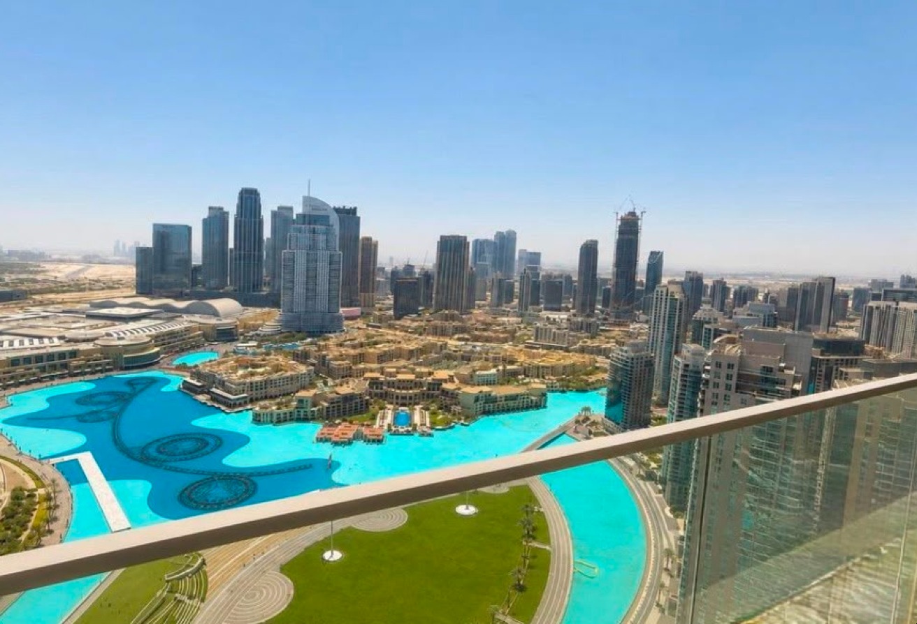 Luxury 3-Bedroom Apartment | Burj Khalifa View — image 21