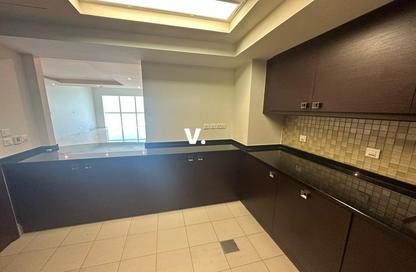 Apartment - 2 - 2 for rent in Sama Tower - Sheikh Zayed Road - Dubai Apartment - 2 - 2 for rent in Sama Tower - Sheikh Zayed Road - Dubai