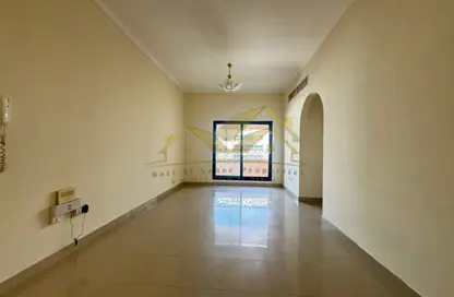 Apartment - 2 Bedrooms - 2 Bathrooms for rent in Mankhool - Bur Dubai - Dubai