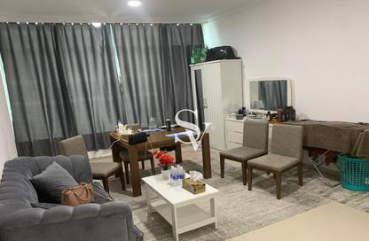 Apartment - 2 Bedrooms - 3 Bathrooms for sale in Ontario Tower - Business Bay - Dubai