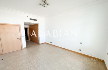 Apartment - 2 Bedrooms - 2 Bathrooms for sale in Al Nabat - Shoreline Apartments - Palm Jumeirah - Dubai