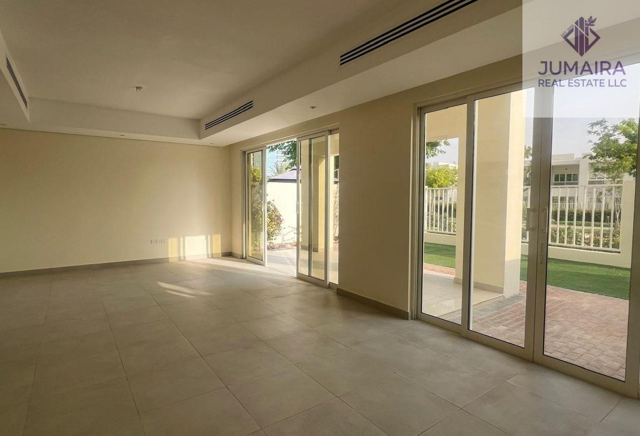 Coastal Living|Spacious 3BR+Maid | Private Garden
