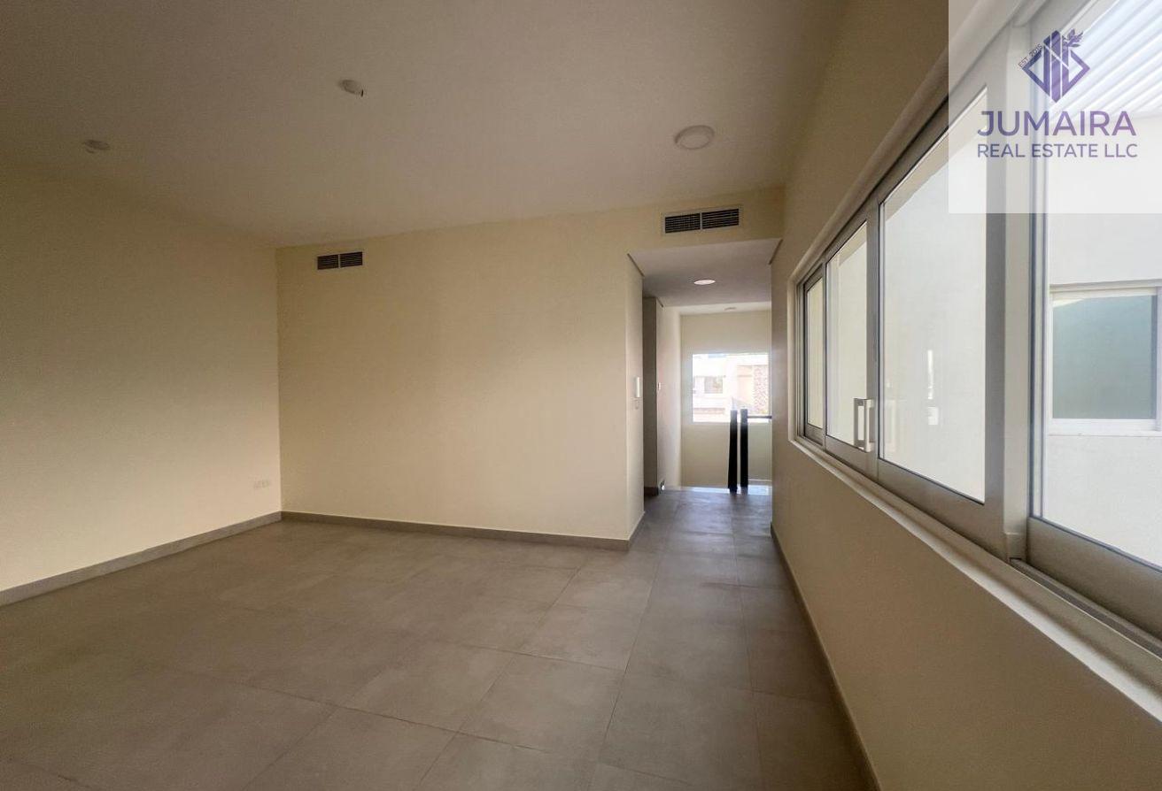 Coastal Living|Spacious 3BR+Maid | Private Garden