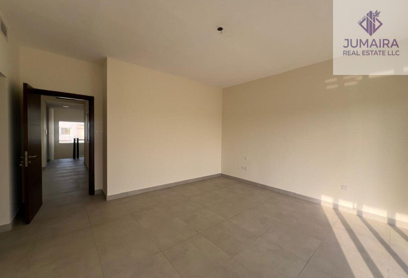 Coastal Living|Spacious 3BR+Maid | Private Garden
