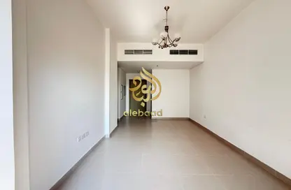 شقة - غرفة نوم - 2 حمامات للايجار في ليوان جيت 4 - ليوان 2 - دبي لاند - دبي