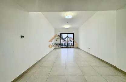 Apartment - 3 Bedrooms - 5 Bathrooms for rent in Al Waleed Garden 1 - Al Waleed Garden - Al Jaddaf - Dubai