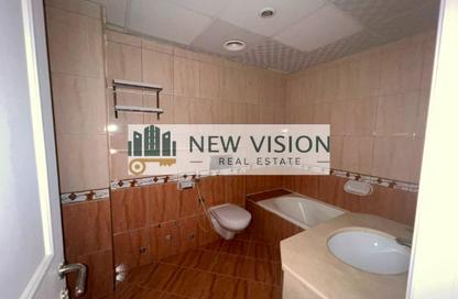 Apartment - 4 Bedrooms - 4 Bathrooms for rent in Al Khan Corniche - Al Khan - Sharjah