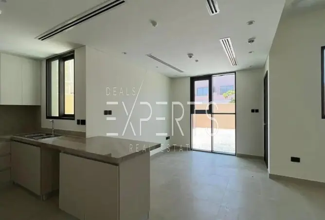 141010065 - Property Image 2