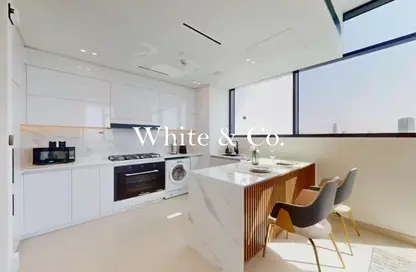 شقة - 2 غرف نوم - 2 حمامات للايجار في بنغاطي هاوس - الضاحية 10 - قرية جميرا الدائرية - دبي