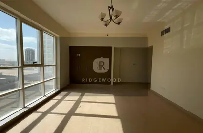 شقة - 2 غرف نوم - 2 حمامات للايجار في 1 فورديركشن رزدنس - مجمع دبي ريزيدنس - دبي لاند - دبي