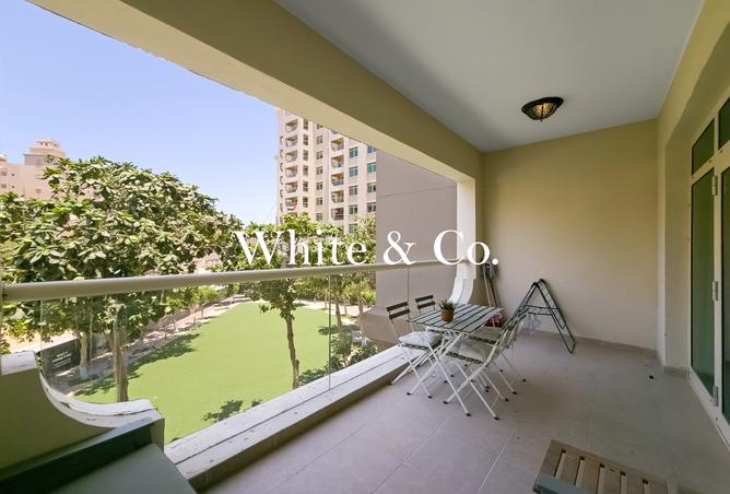 محسن | شاغر عند التحويل | إطلالة على الحديقة
