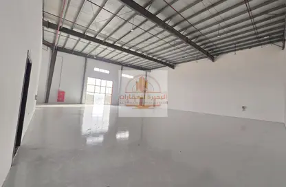 مستودع - استوديو - 2 حمامات للايجار في أم الثعوب - أم القيوين