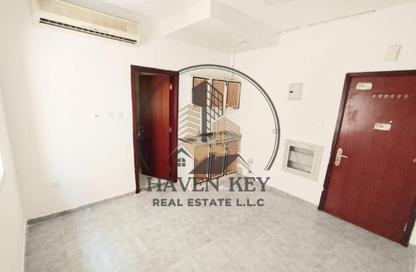 Apartment - Studio - 1 for rent in Fire Station Road - Muwaileh - Sharjah