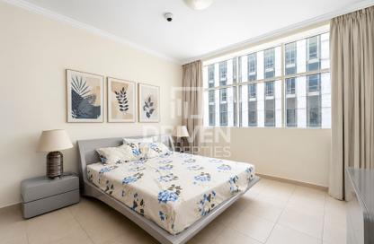 Apartment - 1 Bedroom - 2 Bathrooms for sale in Burj Al Nujoom - Downtown Dubai - Dubai