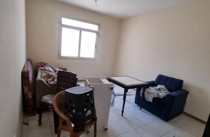 Apartment - 1 Bedroom - 1 Bathroom for rent in Al Naba'ah 8 Building - Al Naba'ah - Al Sharq - Sharjah