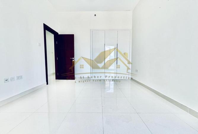 81132611 - Property Image 3