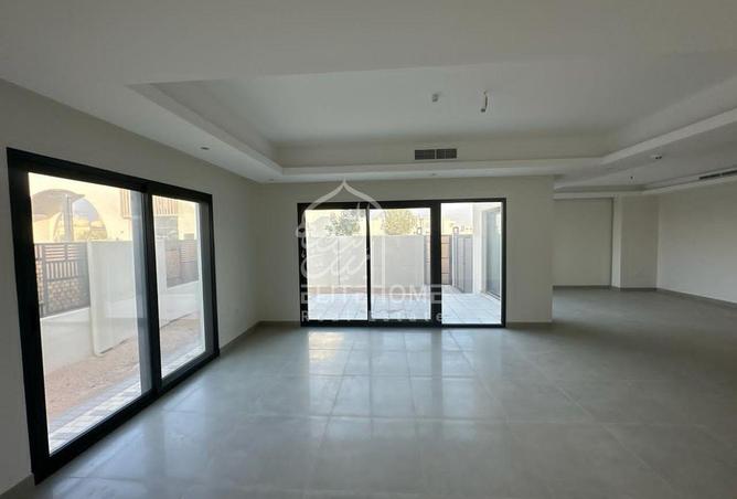 84079563 - Property Image 3