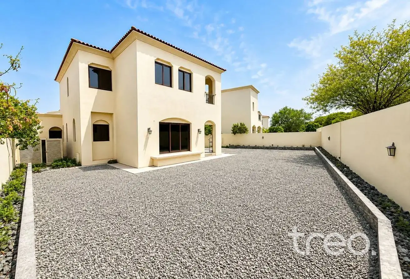 145978660 - Property Main Image
