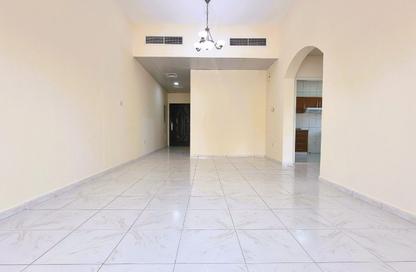 Apartment - 1 Bedroom - 2 Bathrooms for rent in Al Quoz 1 - Al Quoz - Dubai