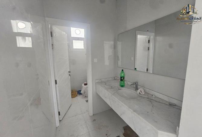 105117038 - Property Image 3