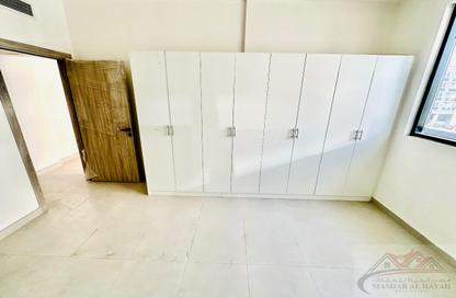 Apartment - 1 Bedroom - 2 Bathrooms for rent in AlFalah - Muwaileh Commercial - Sharjah