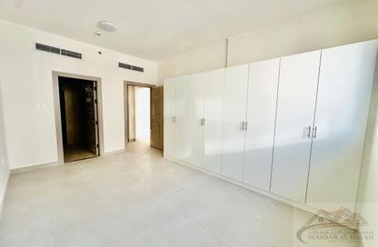 Apartment - 1 Bedroom - 2 Bathrooms for rent in AlFalah - Muwaileh Commercial - Sharjah