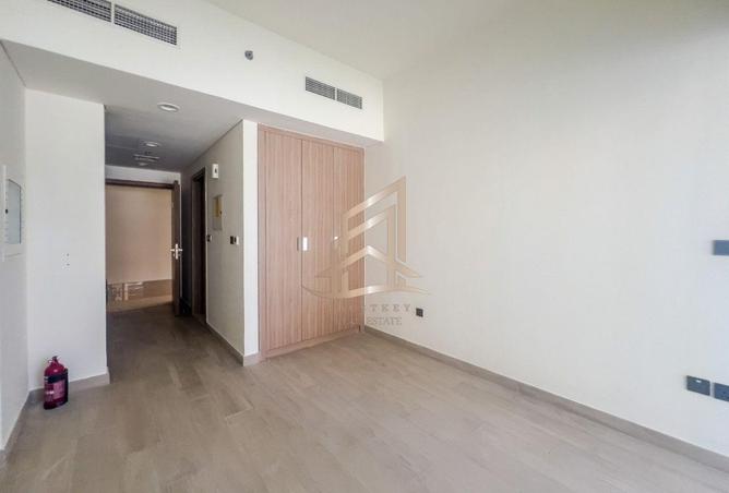 130211477 - Property Image 3