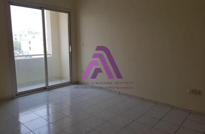Apartment - 1 - 1 for sale in Building Y02 - England Cluster - International City - Dubai