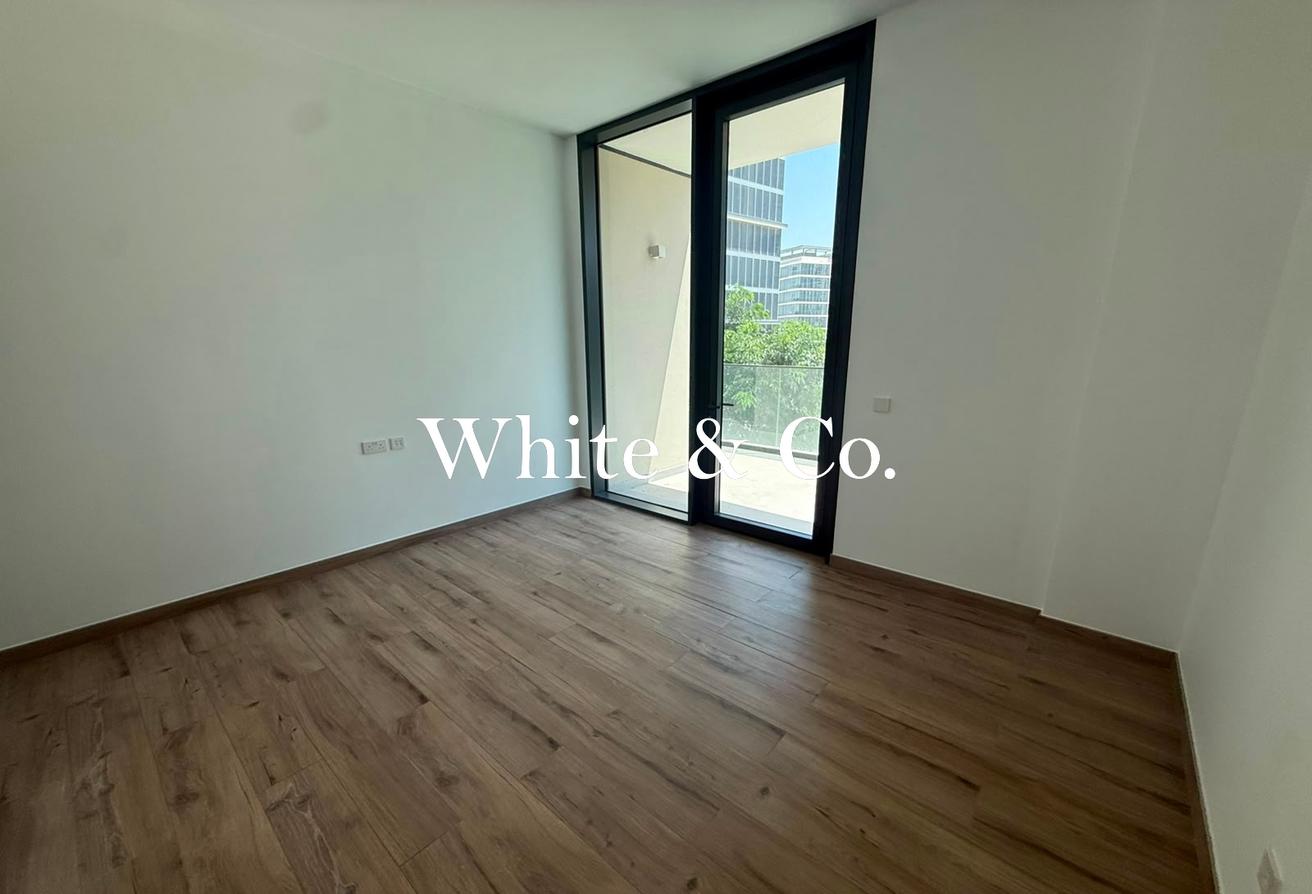 Spacious 4BR + Maid | District One | MBR photo 18