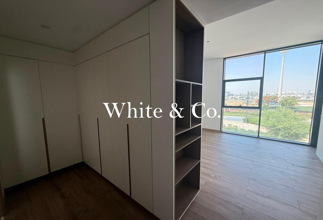 Spacious 4BR + Maid | District One | MBR photo 19